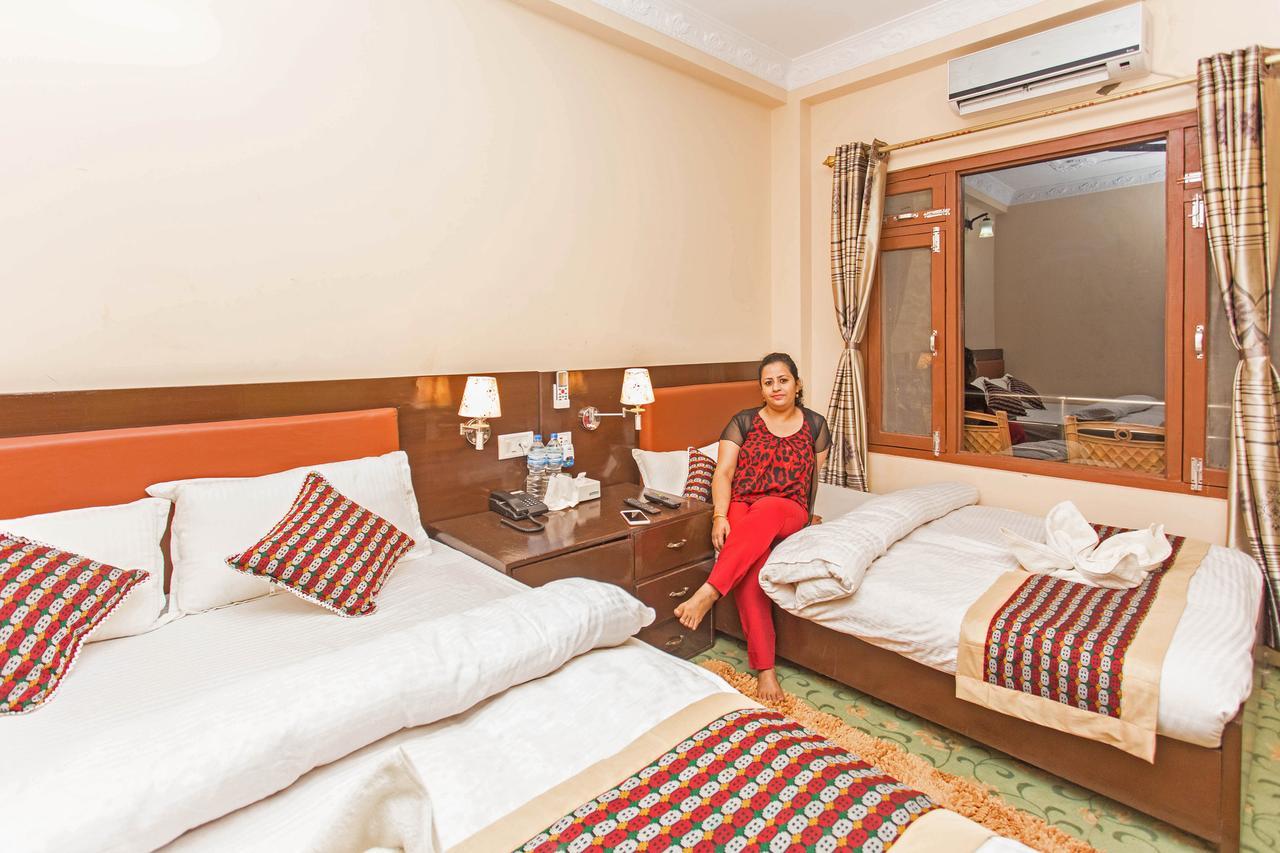 Hotel The Ranimahal Tānsen Extérieur photo